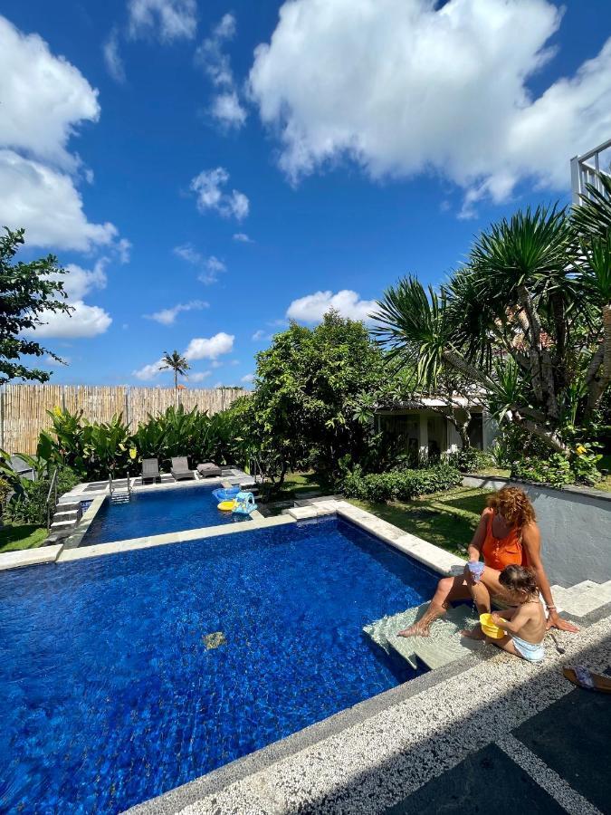 Private Suite In A Kids Friendly Big Shared Villa In Canggu ภายนอก รูปภาพ