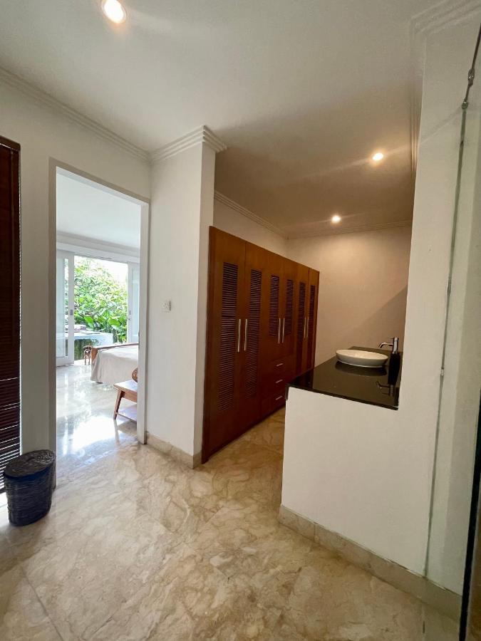 Private Suite In A Kids Friendly Big Shared Villa In Canggu ภายนอก รูปภาพ