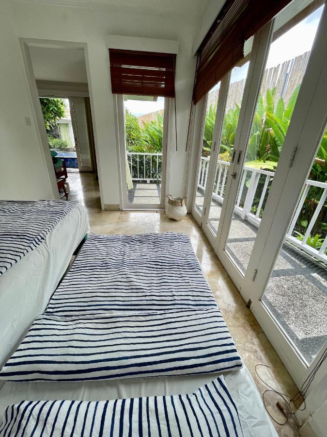 Private Suite In A Kids Friendly Big Shared Villa In Canggu ภายนอก รูปภาพ