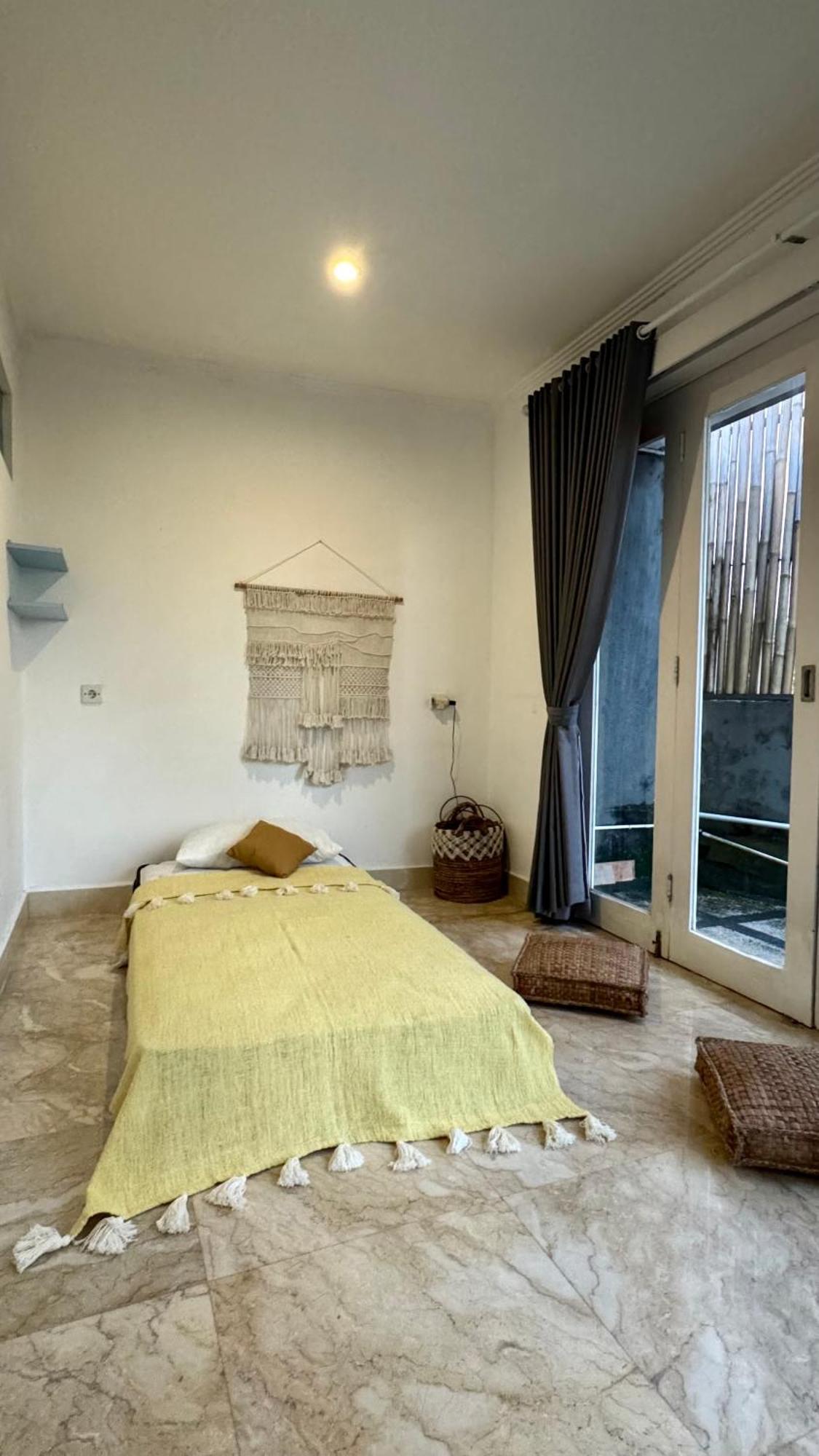 Private Suite In A Kids Friendly Big Shared Villa In Canggu ภายนอก รูปภาพ