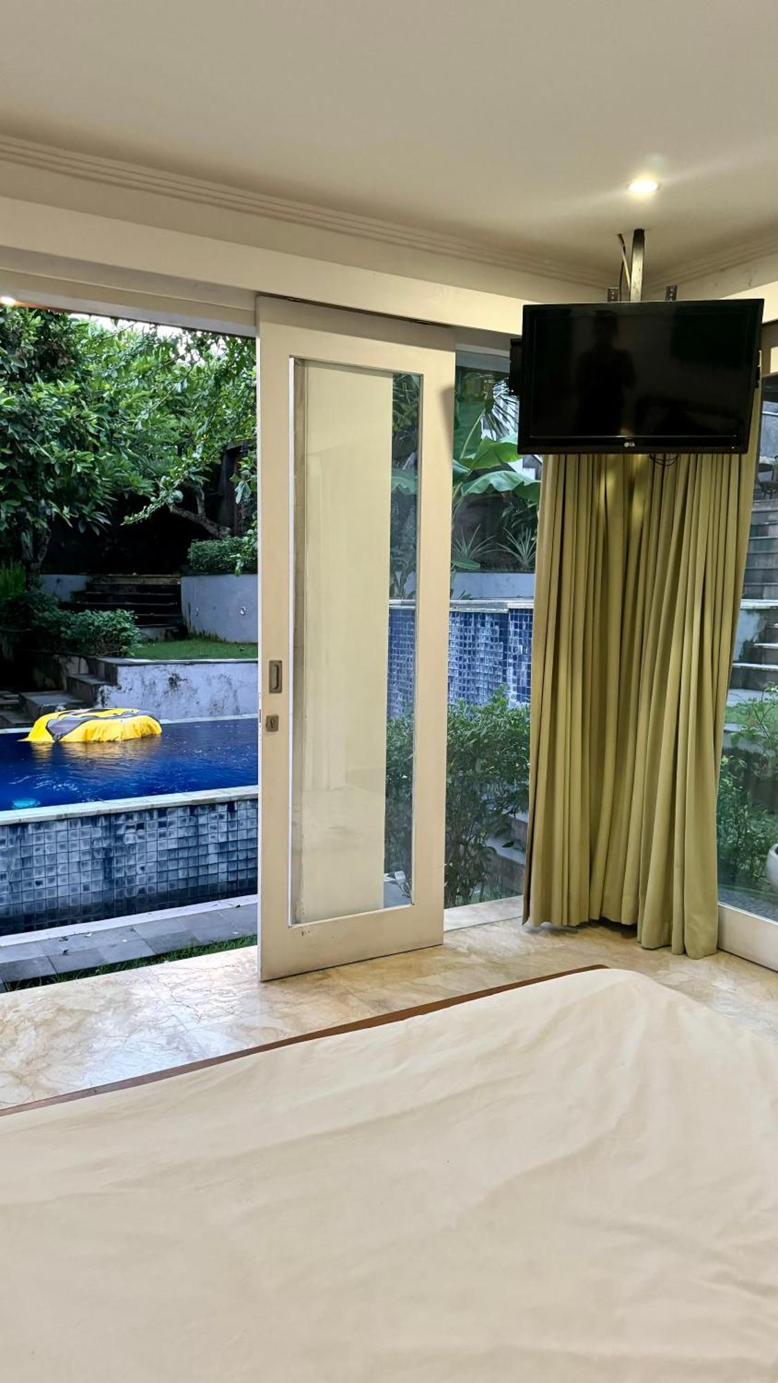 Private Suite In A Kids Friendly Big Shared Villa In Canggu ภายนอก รูปภาพ