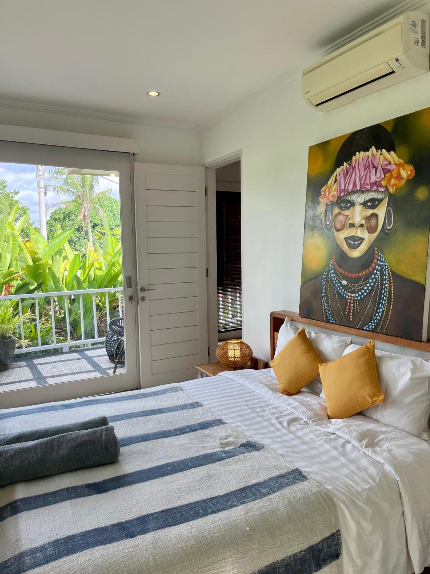 Private Suite In A Kids Friendly Big Shared Villa In Canggu ภายนอก รูปภาพ