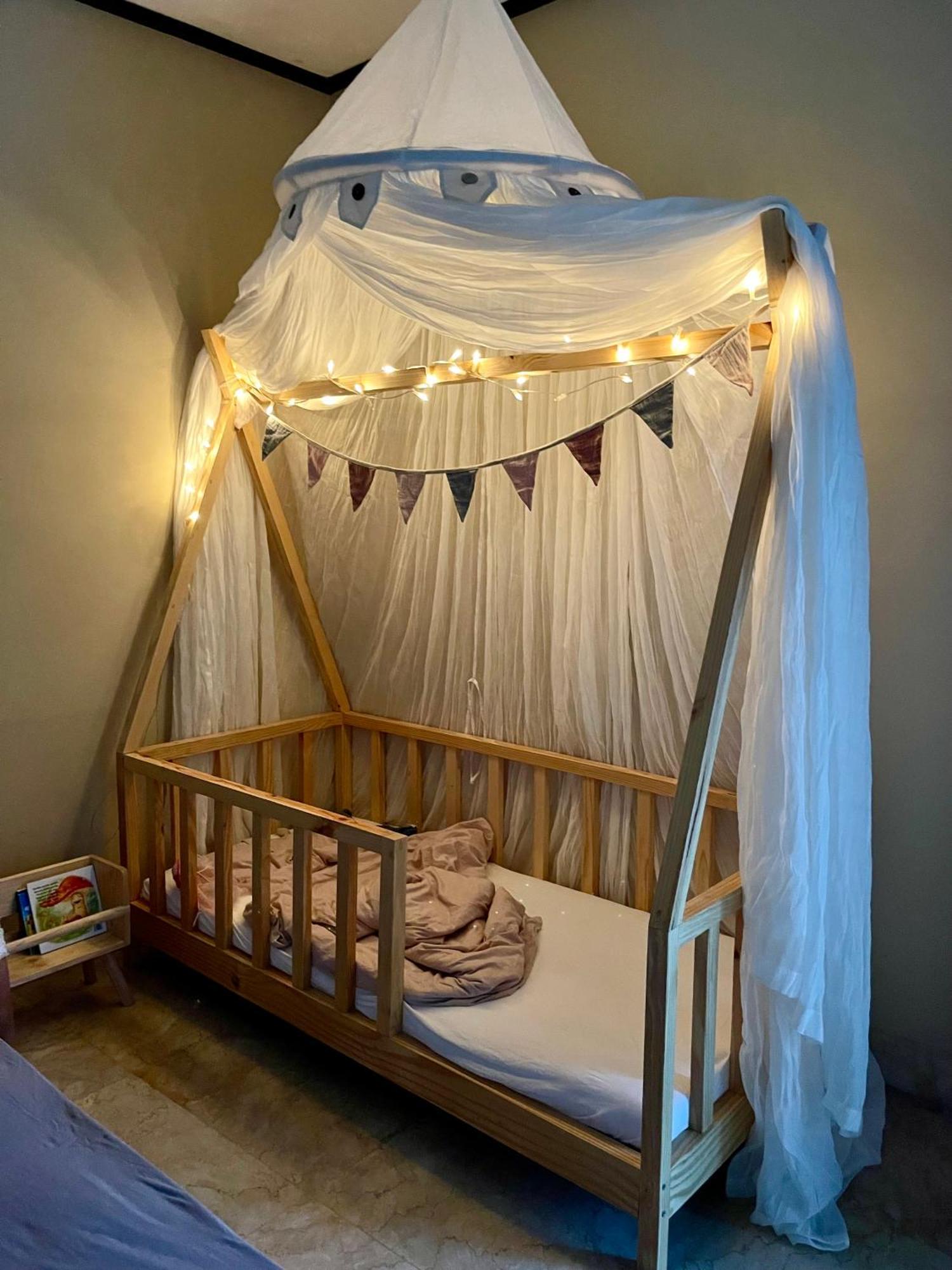Private Suite In A Kids Friendly Big Shared Villa In Canggu ภายนอก รูปภาพ